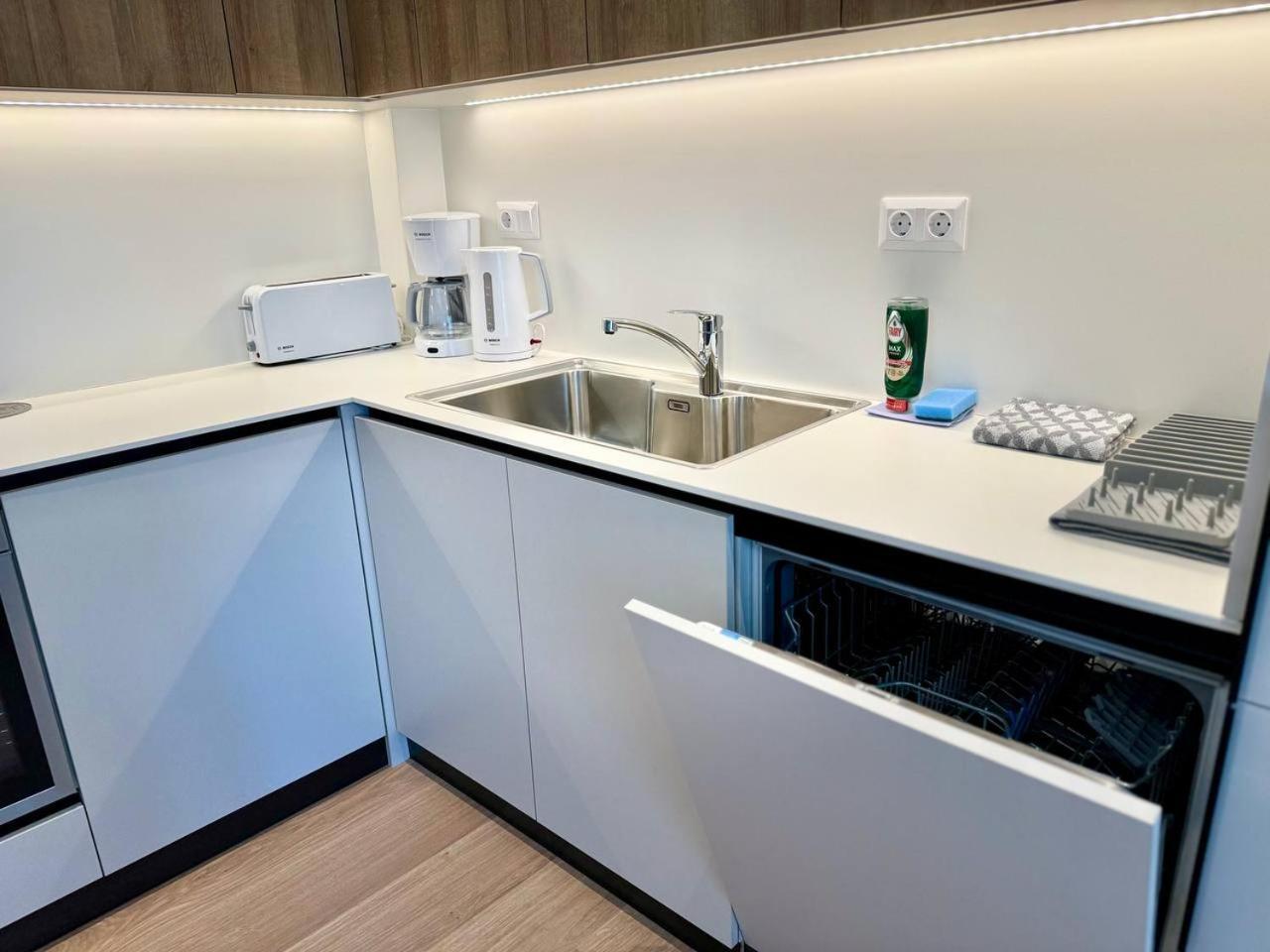 Lux Residence Ampelokipi Афіни Екстер'єр фото